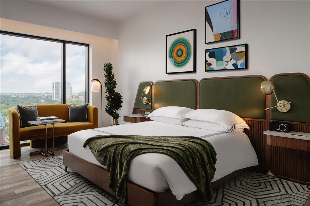 Thompson Houston by Hyatt - photo 37