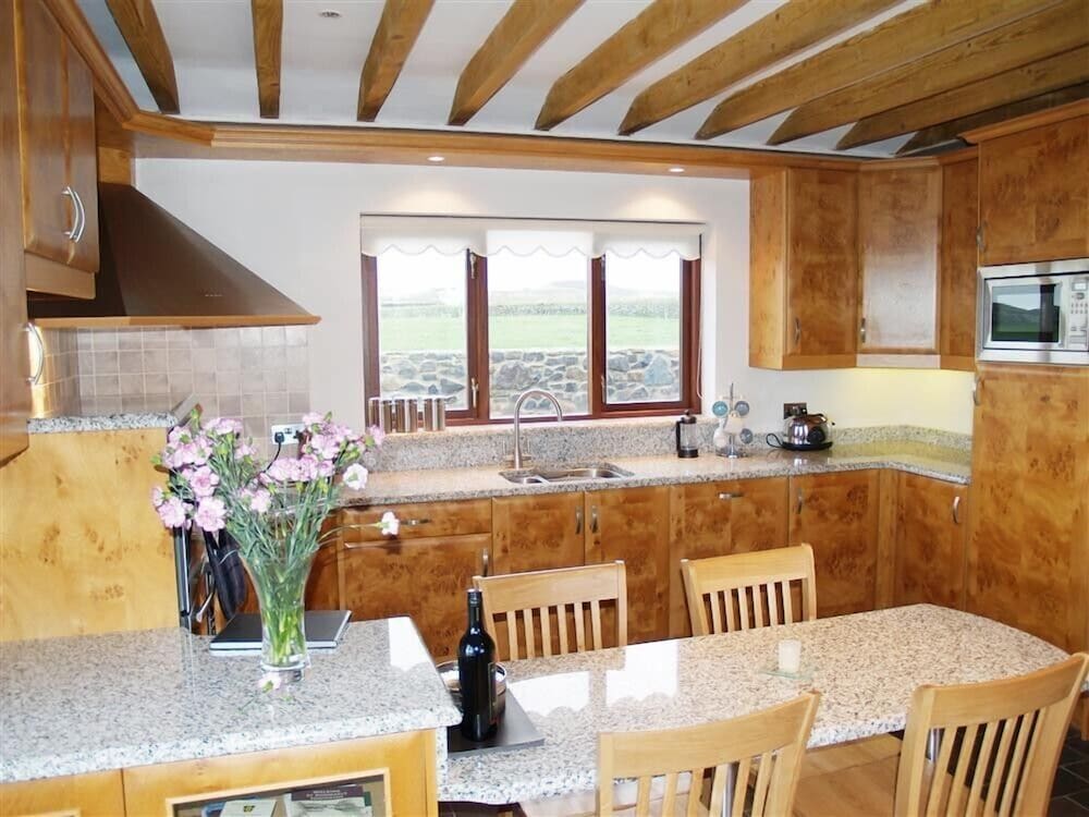 Cable Cottage — Fishguard — photo 4