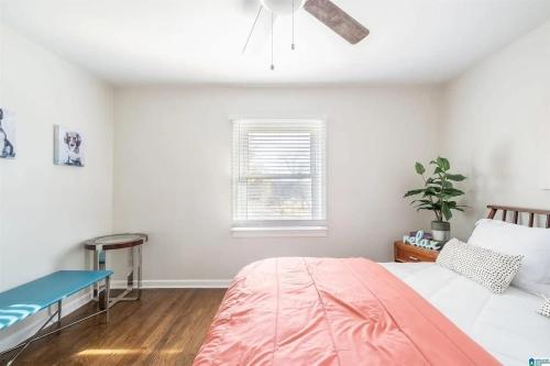 Southern Charm l 5BR l Sleeps 14 l A Location - photo 4