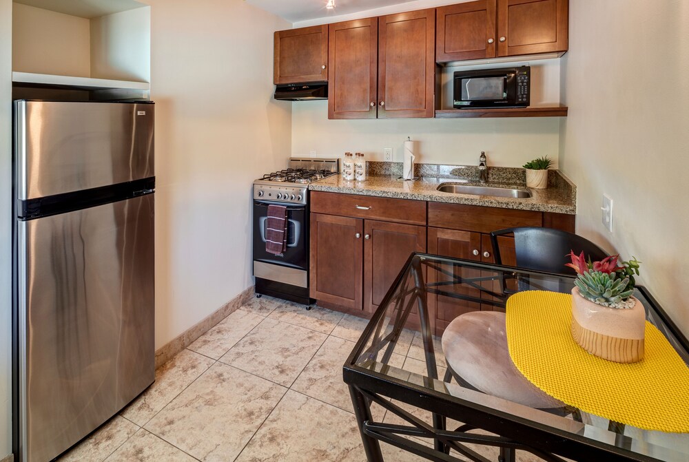 Avance Hotel - photo 6