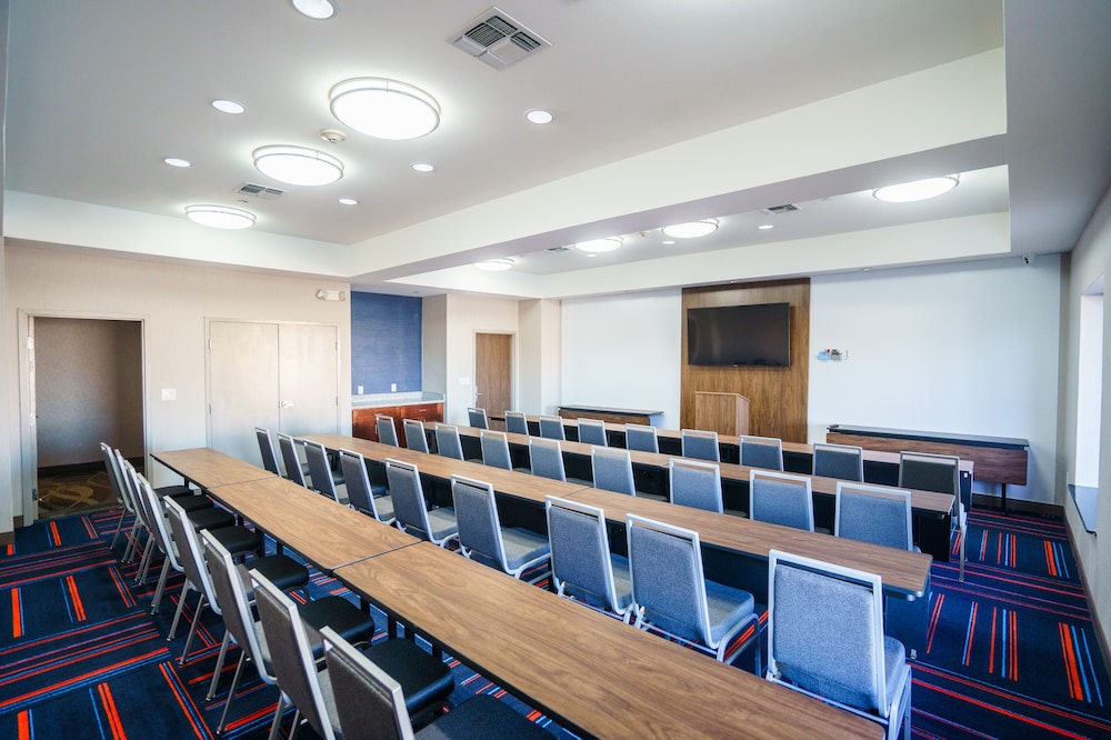 Hampton Inn & Suites Abilene I 20 - photo 50
