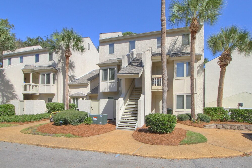 6 Beach Arbor — 4-Star Luxury Hotel in Hilton Head Island, United States
