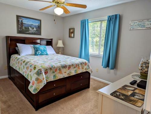 Centrally Located Well Equipped Kitchen Forest Views Pools — 4-Star Luxury Hotel in Myrtle Beach, United States