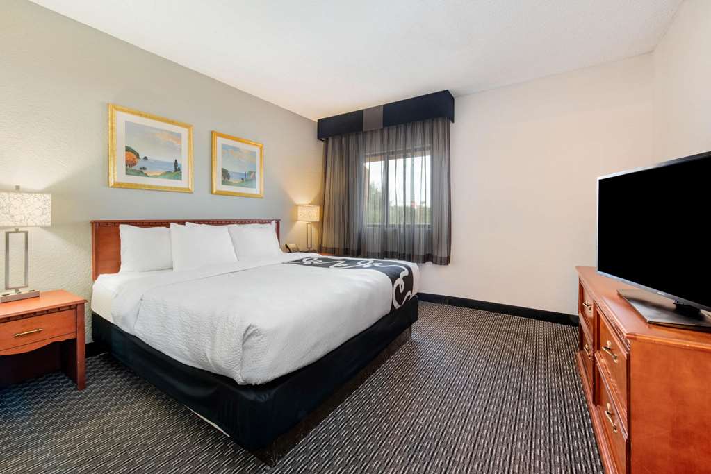 La Quinta Inn by Wyndham Ft. Lauderdale Tamarac East - photo 41