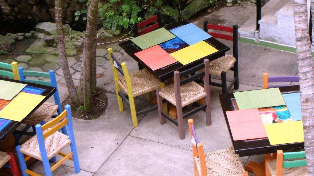 Hotel Hawaii in Manzanillo, Mexico