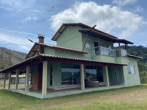 Casas Regiao de Pedra Azul Cverde in Domingos Martins, Brasil
