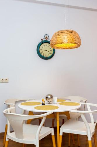 Super Cozy 2BR Apartment In Vake By Wehost
