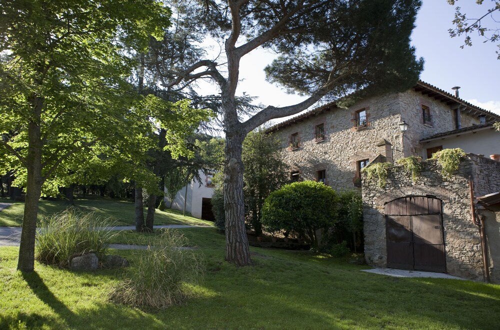 Mas Pratsevall - carbon neutral hotel in Taradell