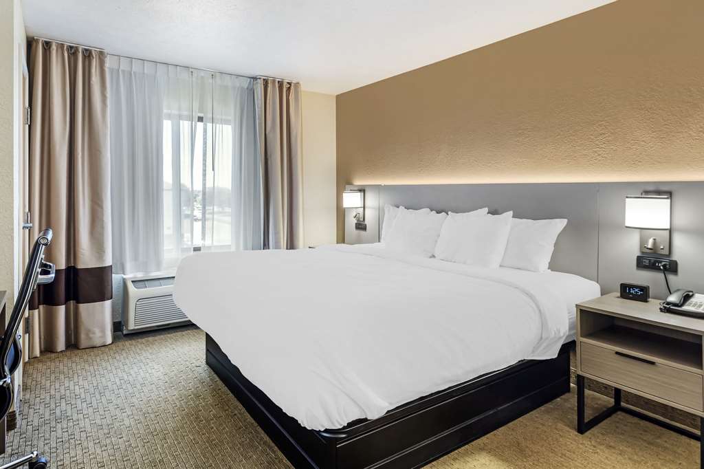Comfort Suites Merrillville near US 30 - photo 15