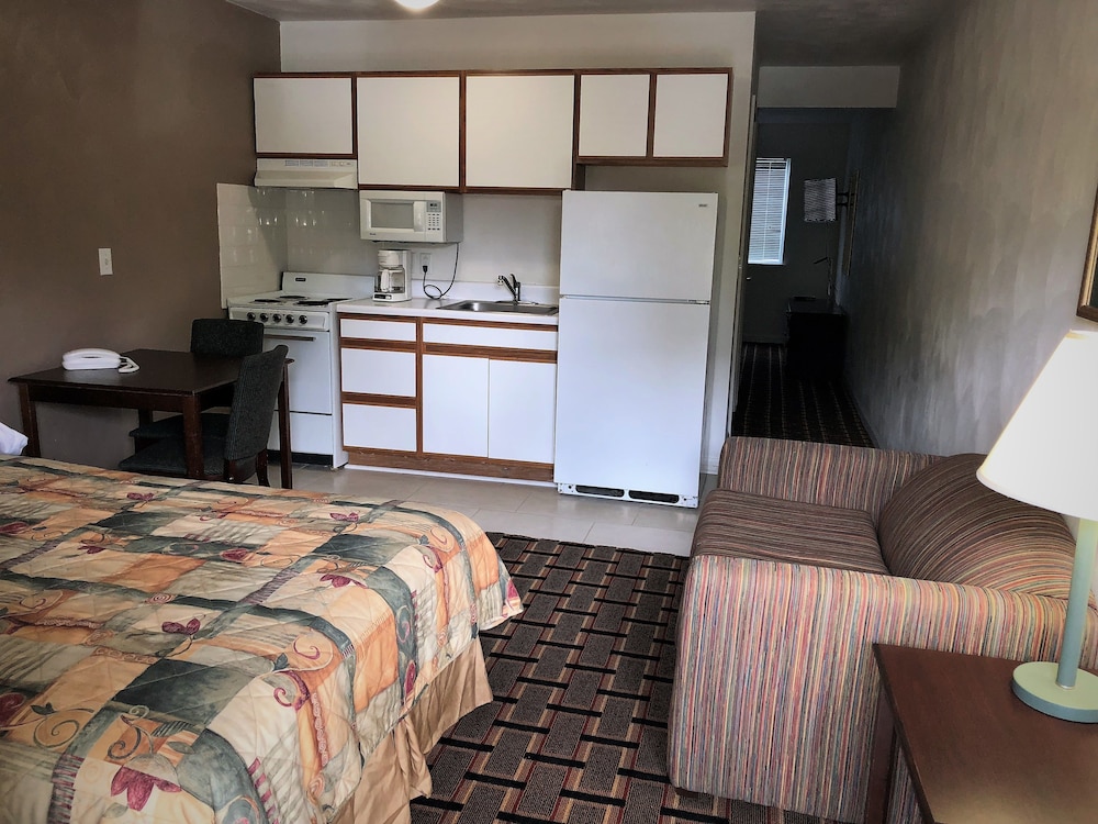 Affordable Suites Burlington - photo 30