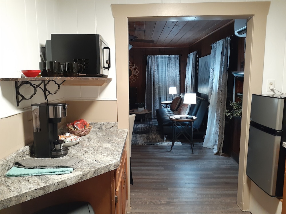 Edgewater Resort Cottage #1 - photo 173