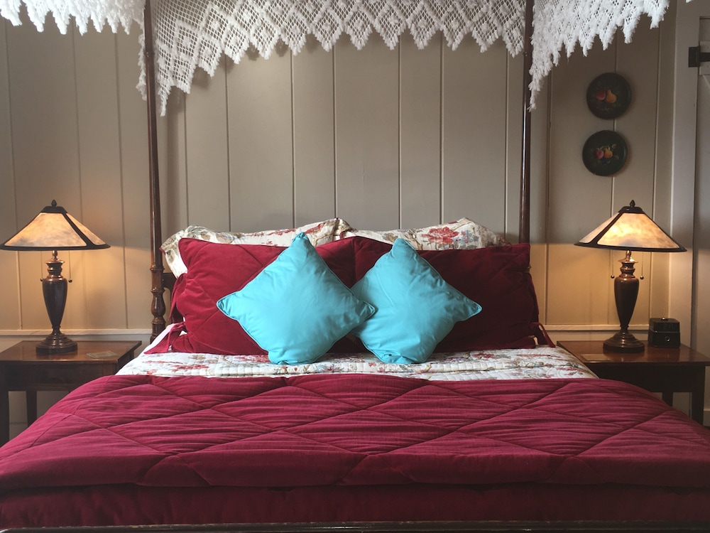 Deerhill Inn - photo 60