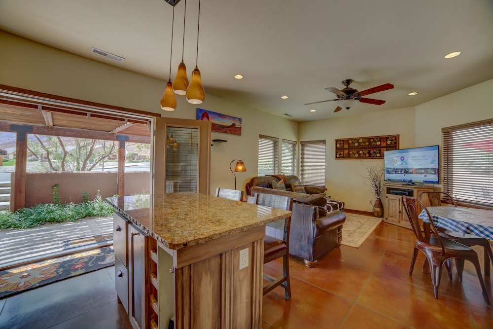 South Village Villa — 4-Star Luxury Hotel in Moab, United States