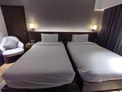 Acqua Private Residences in Manila, Philippines