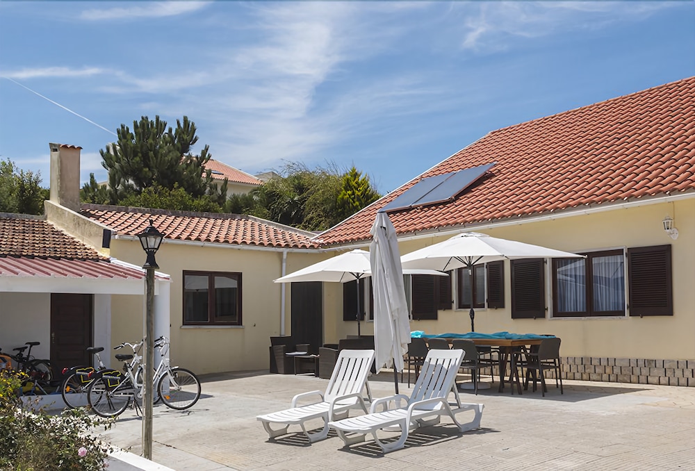 Surfcamp 360 Hostel