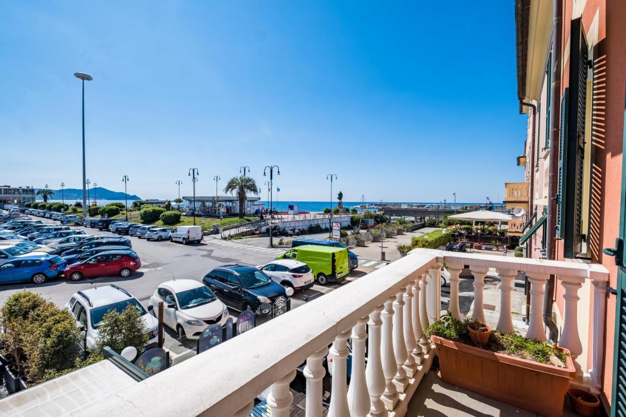 La Marina - carbon neutral hotel in Lavagna