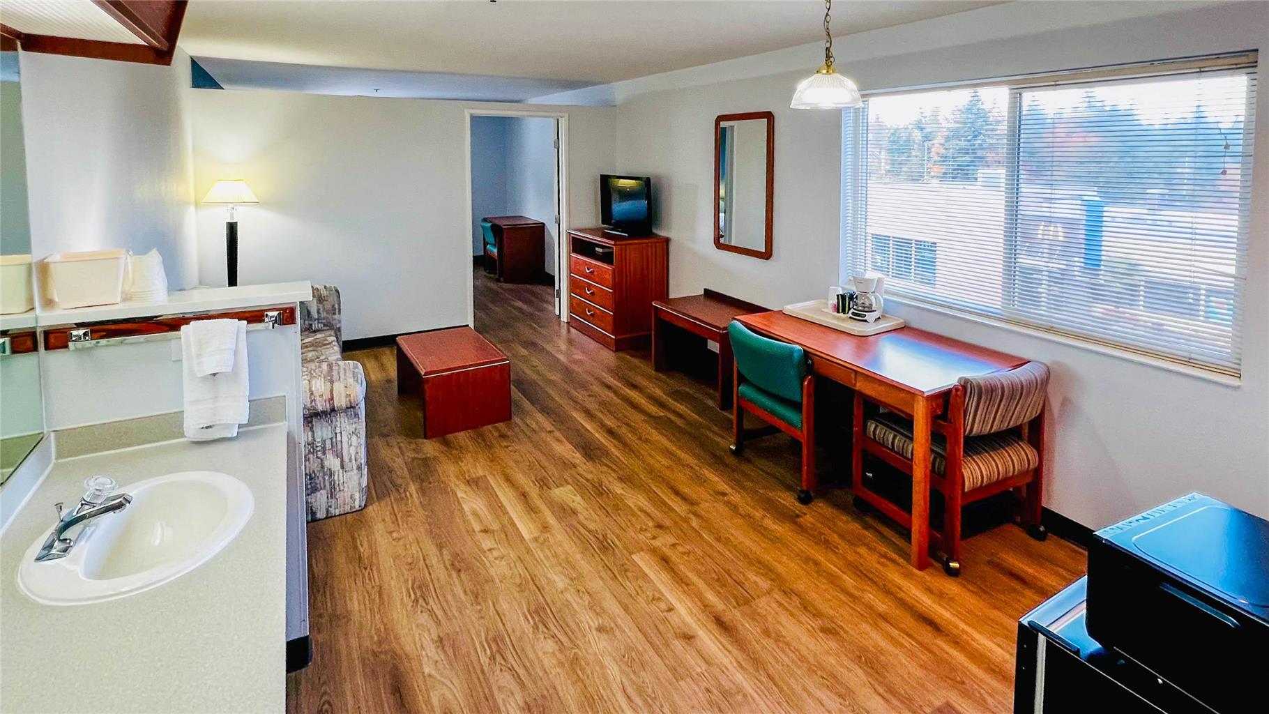 Studio 6 Suites Portland OR I 5 OHSU - photo 31