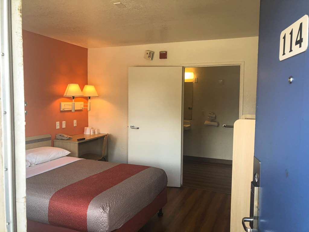 Motel 6 Jacksonville FL Orange Park - photo 20