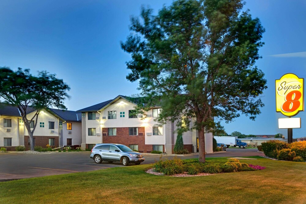 Super 8 By Wyndham Aberdeen East — Aberdeen