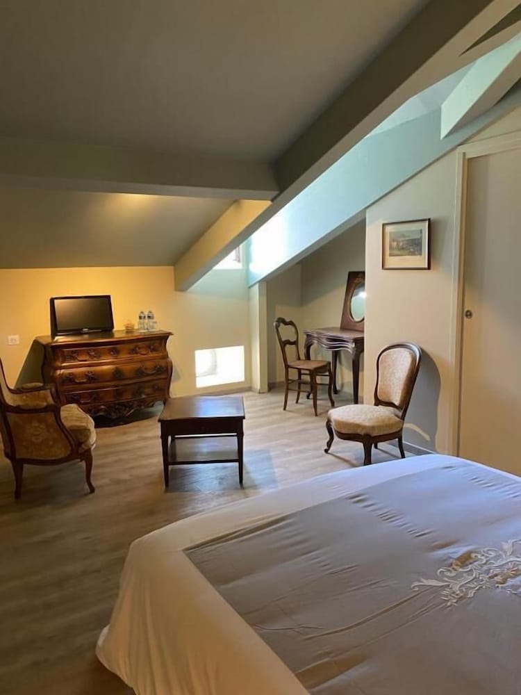 Manoir Blanche Haut in Villeneuve-Sur-Lot, France