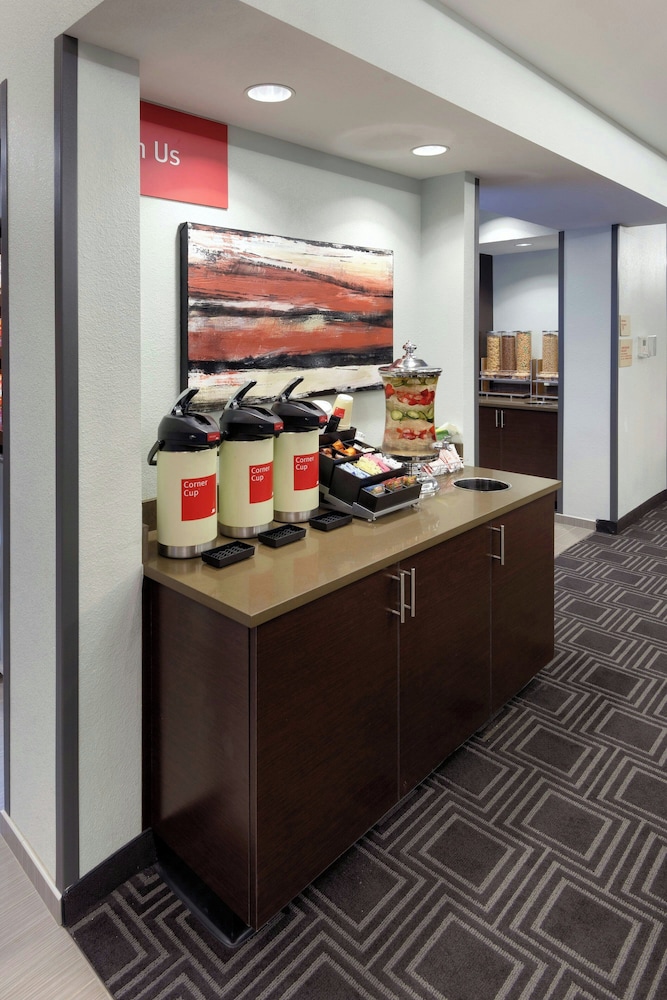 TownePlace Suites Springfield - photo 23