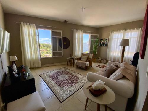 Não está disponível in Cunha, Brasil