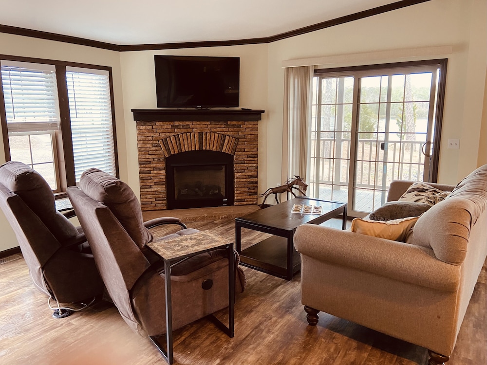 Swan Lake Resort Rentals - photo 102