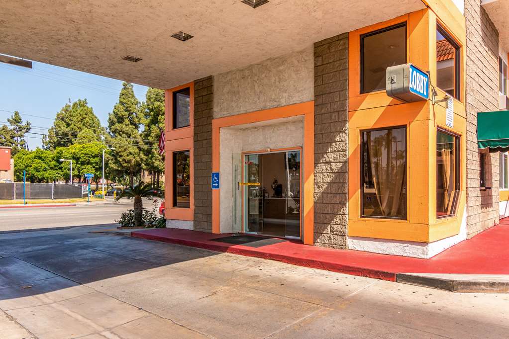 Rodeway Inn Artesia Cerritos - photo 5