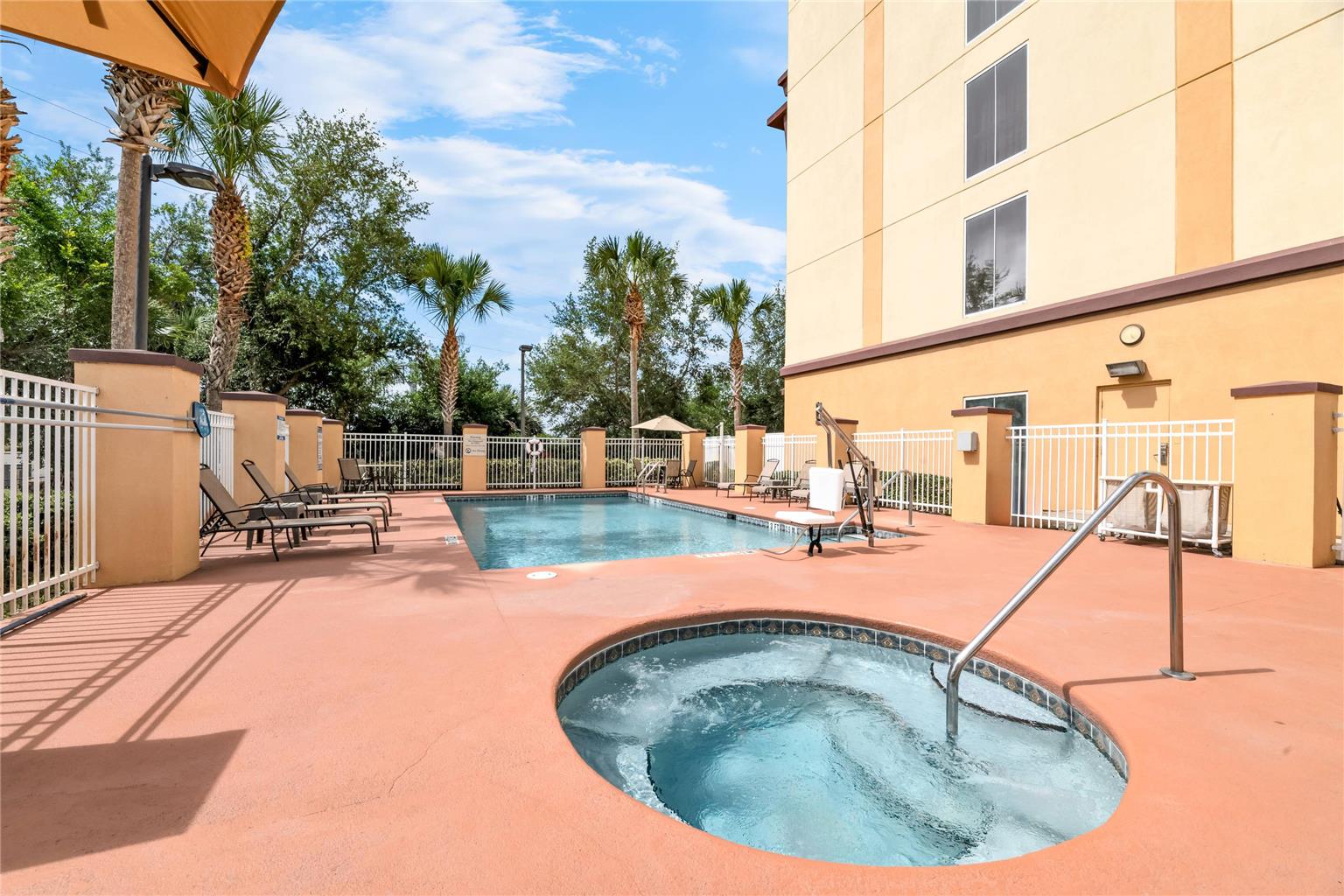 Comfort Suites Orlando Airport - photo 22