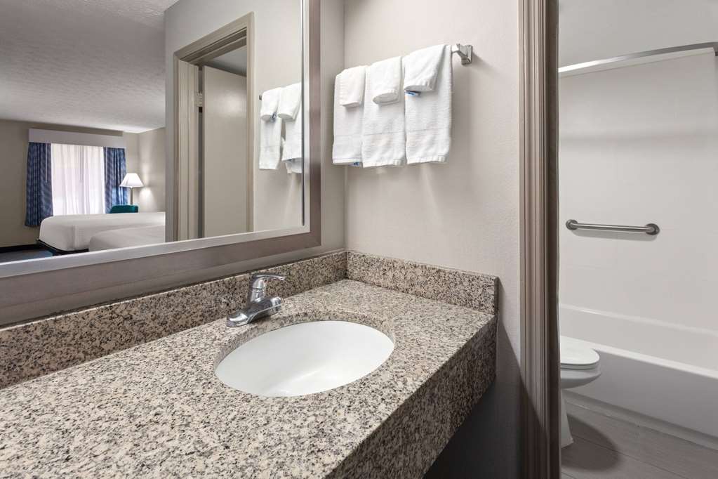 Days Inn by Wyndham Douglasville Atlanta Fairburn Road - photo 19
