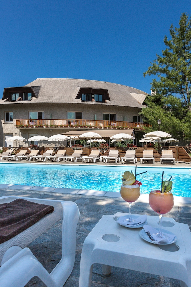 Hôtel Les Bartavelles in Embrun, France