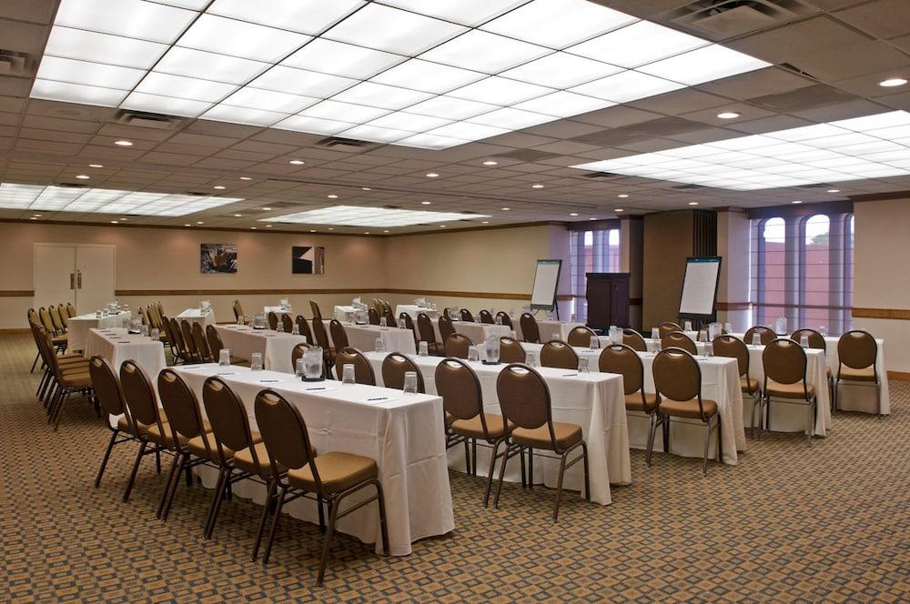 Wyndham Albuquerque Hotel & Conference Center - photo 25