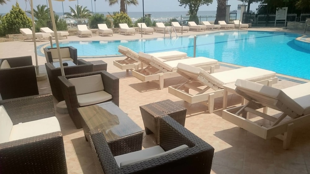 Golden Beach Agiocampos Hotel — Agia — photo 5