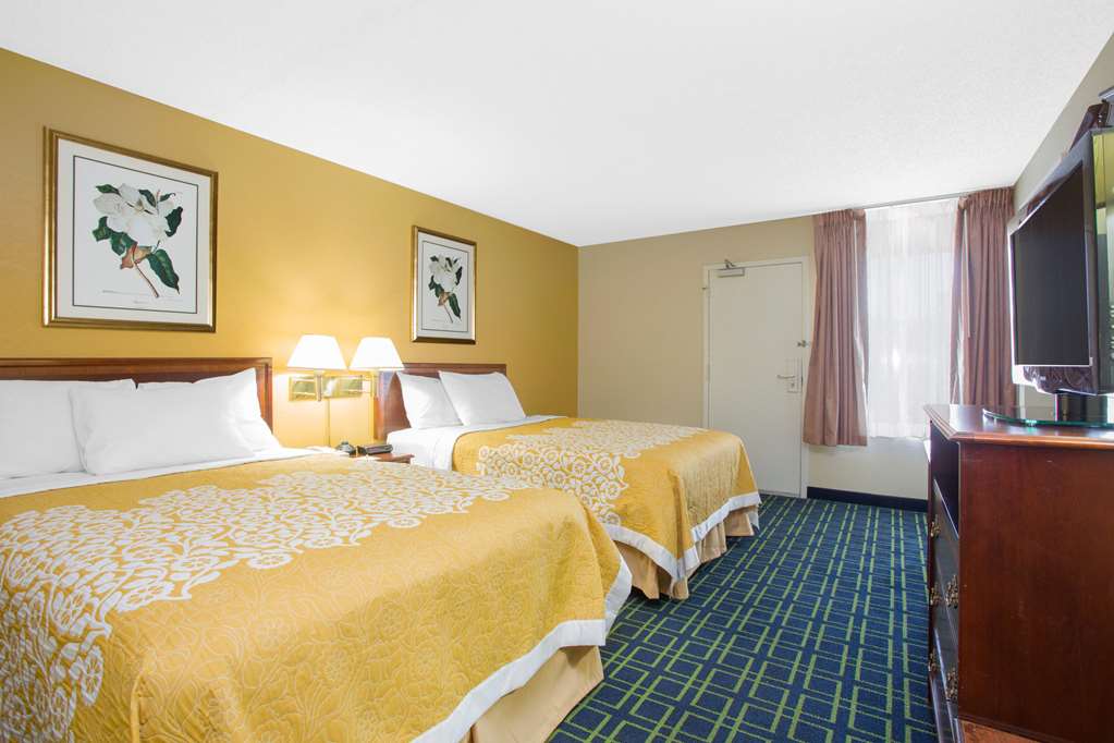 Days Inn by Wyndham Greenville - photo 16