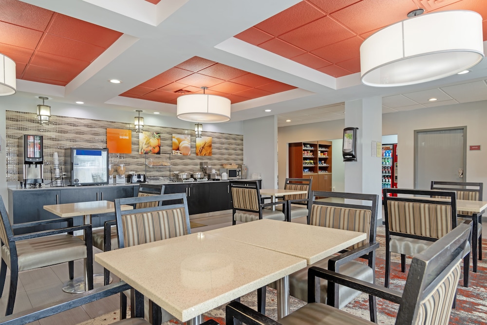Comfort Inn & Suites Carrollton - photo 38