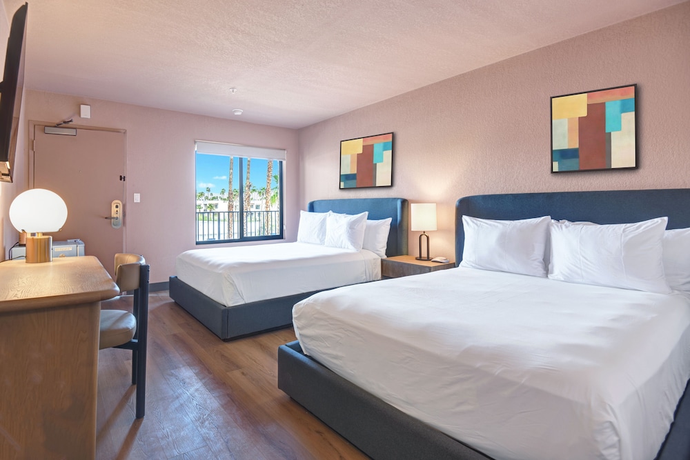 The Dunes Hotel - photo 11