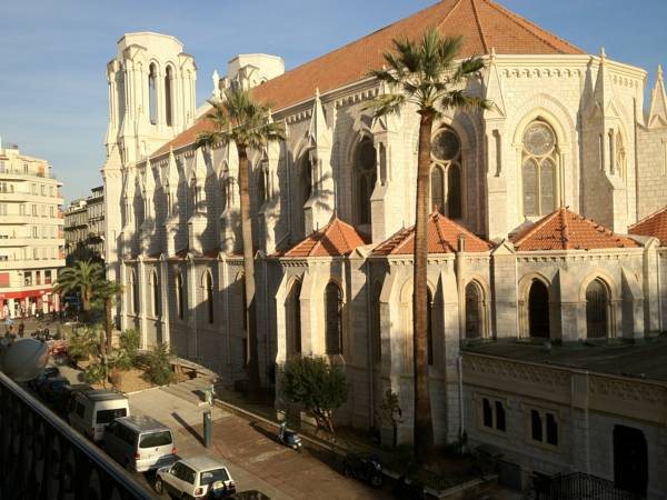 Hotel Altair Hostel - carbon neutral hotel in Nice