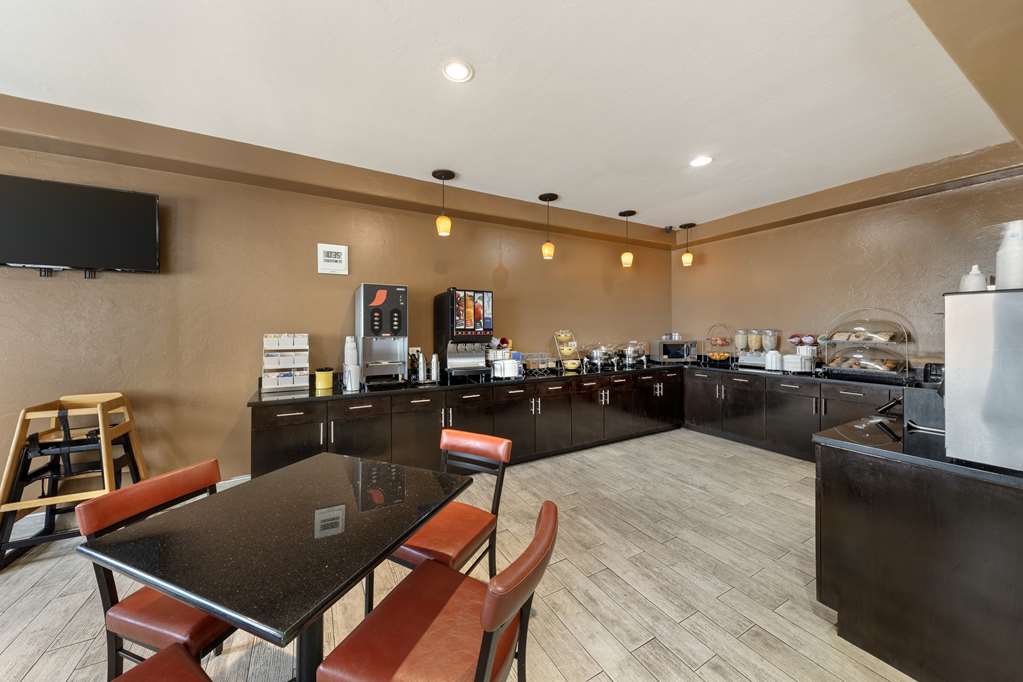 Best Western Greentree Inn & Suites - photo 26