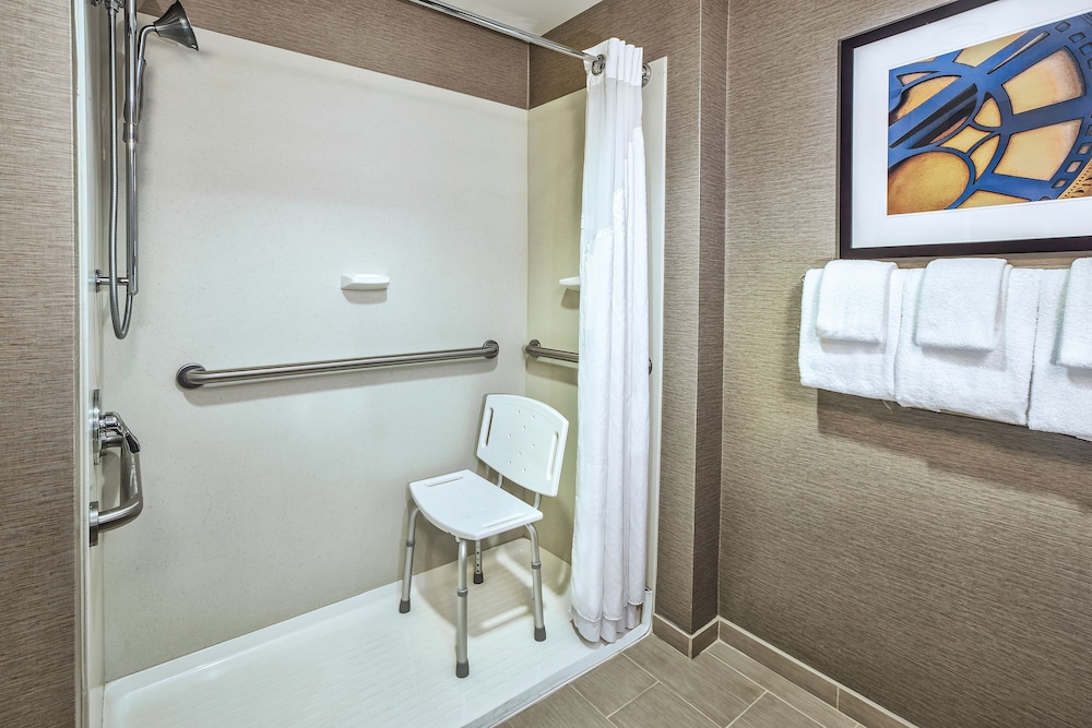 Holiday Inn Express Hotel & Suites Dayton South I 675 by IHG - photo 19
