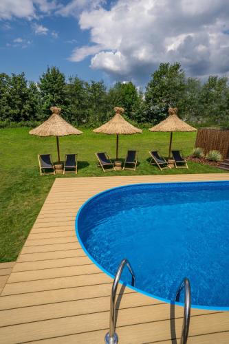 Dom Wczasowy U Eli Ruska Bania Na Wyłacznosc Obok Przystanku Ski Busa in Bialka Tatrzanska, Poland