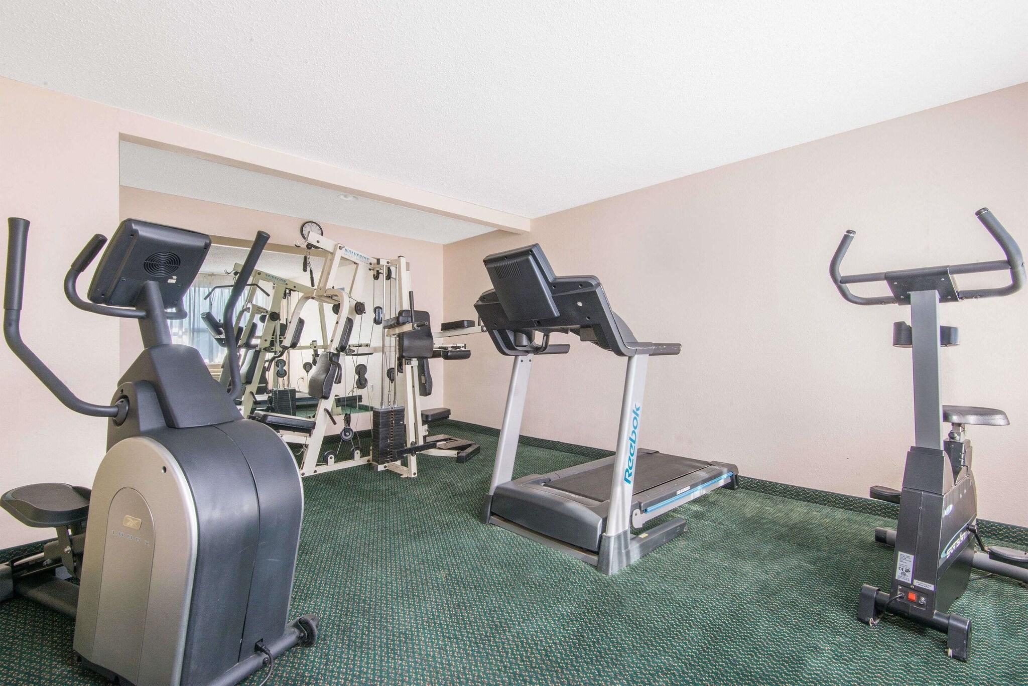 Days Inn and Suites by Wyndham Wichita East - photo 21