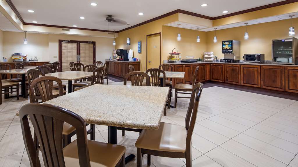 Best Western Geneseo Inn - photo 6