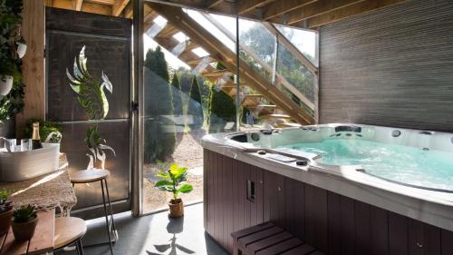 Phoenix - carbon neutral hotel in Bendigo