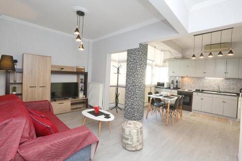 Oli's Luxury Apartment — 4-Star Luxury Hotel in Thessaloniki, Greece