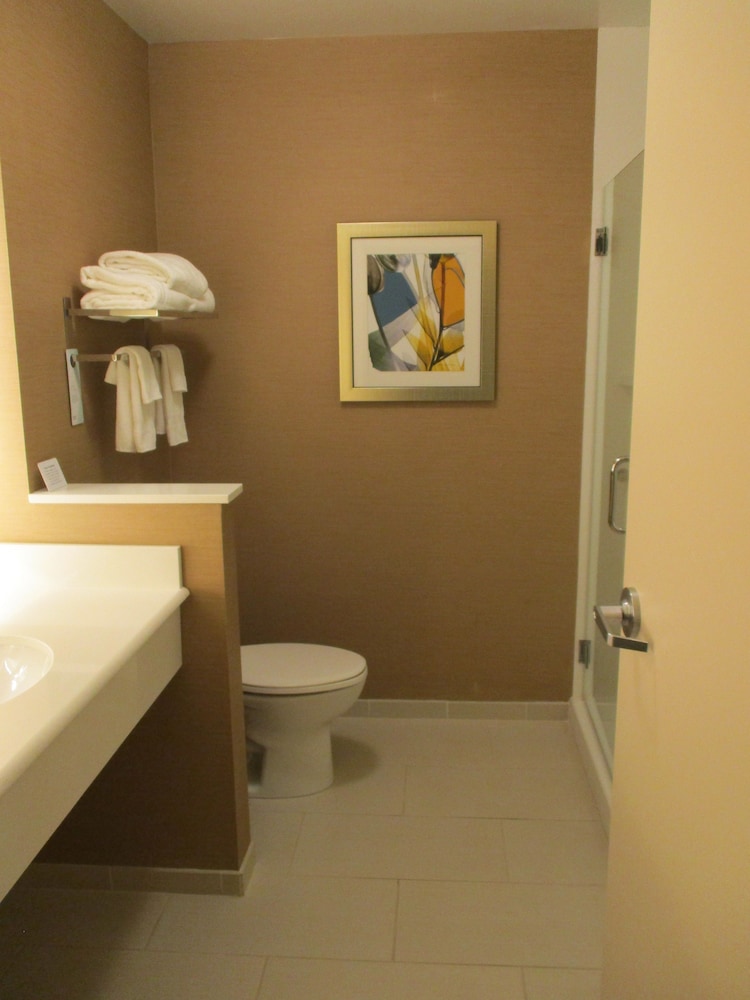 Fairfield Inn & Suites Fremont - photo 16