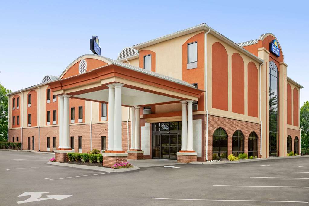 Days Inn & Suites by Wyndham Murfreesboro in Murfreesboro, United States