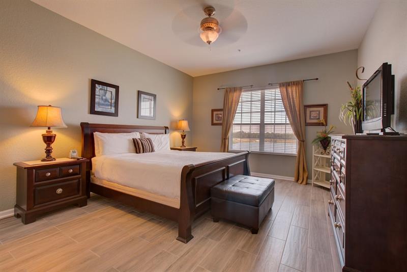 Lakeview Executive Penthouse VR - photo 24