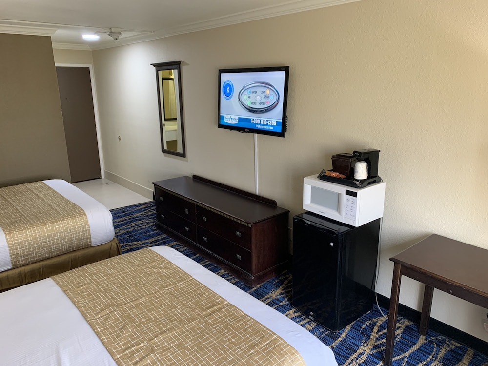 Travelodge by Wyndham Odessa - photo 6