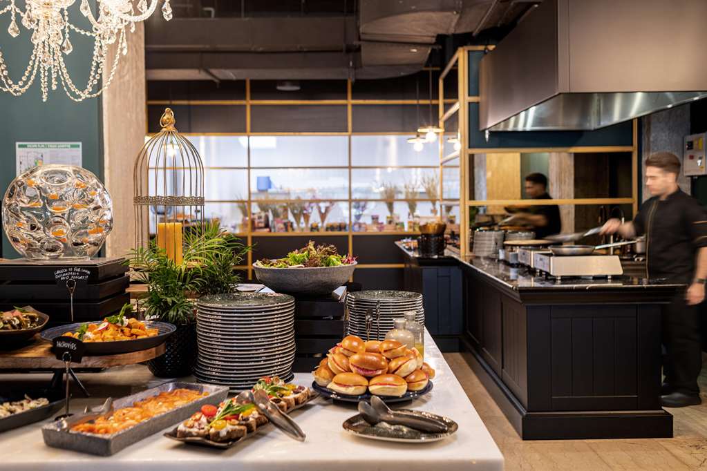 מזון ומשקאות