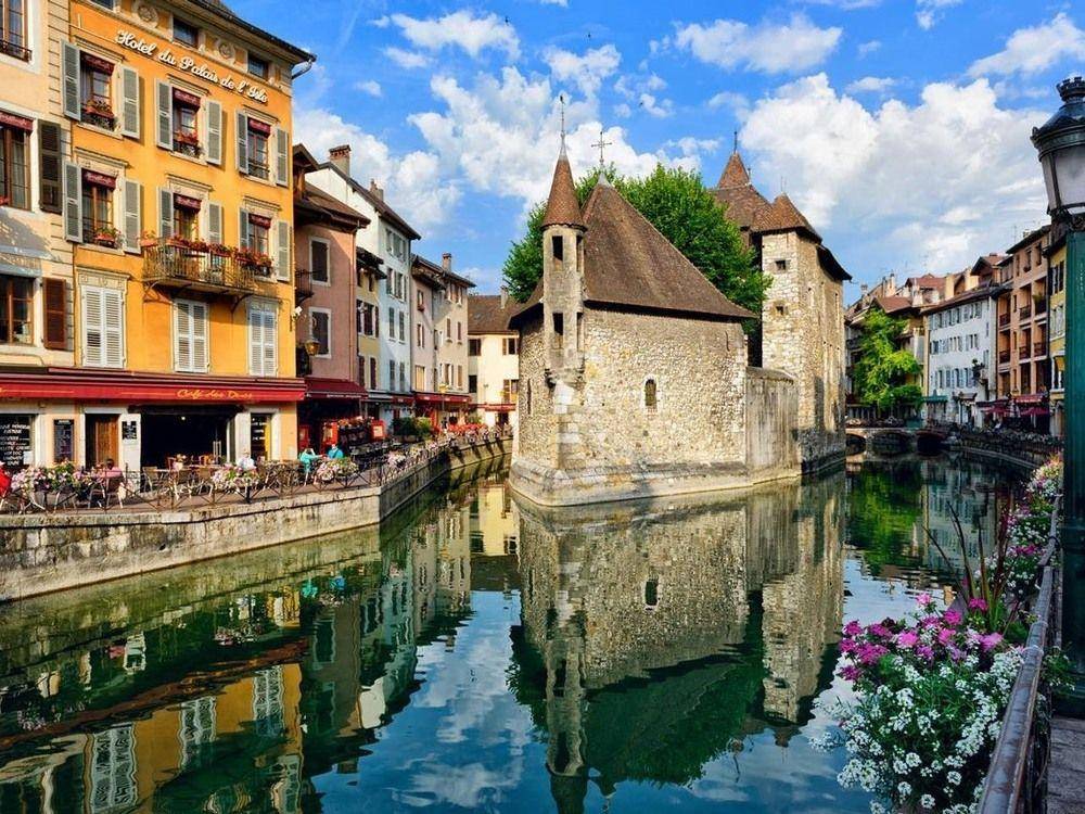 Visitation Spacieux Studio 5m Old Town Pk wifi in Annecy, France